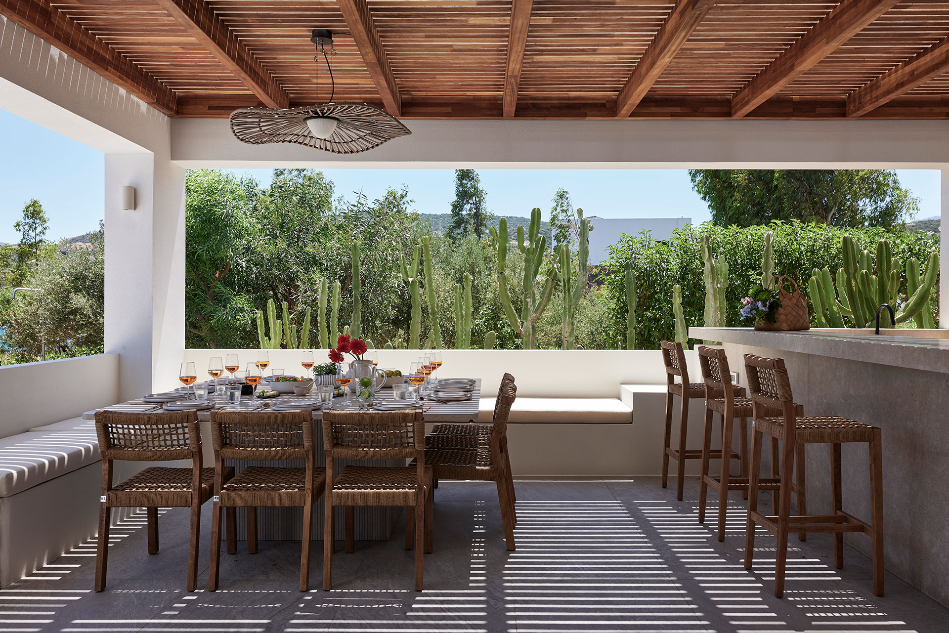 Iremia Seafront Villa Outdoor Dining 
